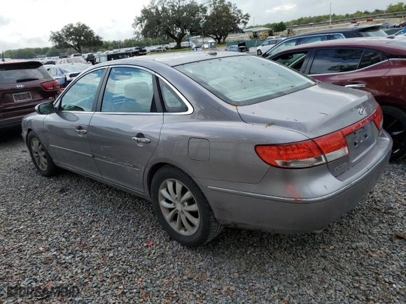 2007 Hyundai Azera SE with VIN KMHFC46F97A242080, listed as a Copart auction lot 45227394 with 147,742 mi miles and Salvage Title. Bid and sale history available at carsss.com. Image 2.