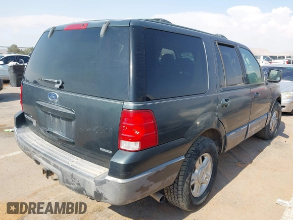 2004 Ford Expedition Special Service z VIN 1FMPU16L74LA65776, wystawiony jako IAAI lot #42318761 z przebiegiem 293 483 mil mil oraz . Historia ofert i sprzedaży dostępna na DreamBid. Obrazek 4.