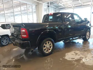 2022 Ram 2500 Laramie with VIN 3C6UR5FL6NG368022, listed as a IAAI auction lot 41247786 with 85,523 mi miles. Bid and sale history available at carsss.com. Image 4.