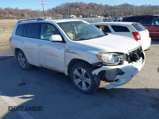 2009 Toyota Highlander Sport z VIN JTEDS43A592089830, wystawiony jako IAAI lot #41654901 z przebiegiem 221 773 mil mil oraz . Historia ofert i sprzedaży dostępna na DreamBid. Obrazek 1.