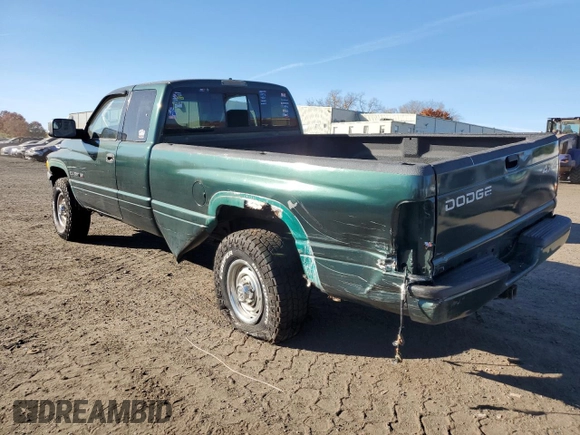 1998 Dodge Ram 2500 with VIN 3B7KF22Z2WG172937, listed as a Copart auction lot 77804924 with 80,669 mi miles and Salvage Title. Bid and sale history available at carsss.com. Image 2.