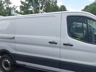 2020 Ford Transit Cargo с VIN 1FTBR1Y86LKA35522, выставлен на аукционе IAAI как лот 42505804 с пробегом 50 745 миль миль и . История ставок и продаж доступна на DreamBid. Изображение 12.