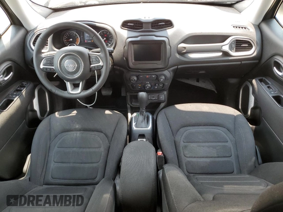 2020 Jeep Renegade Latitude z VIN ZACNJABB7LPL31497, wystawiony jako Copart lot #59149995 z przebiegiem 45 396 mil mil oraz Szkoda całkowita • Salvage title. Historia ofert i sprzedaży dostępna na DreamBid. Obrazek 8.