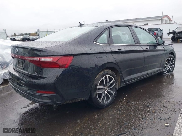 2025 Volkswagen Jetta SE with VIN 3VW7X7BU4SM006769, listed as a IAAI auction lot 41594239 with 11,598 mi miles. Bid and sale history available at carsss.com. Image 4.
