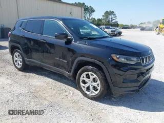 2024 Jeep Compass Sport with VIN 3C4NJDAN5RT146771, listed as a IAAI auction lot 42043137 with 15,640 mi miles. Bid and sale history available at carsss.com. Image 1.
