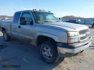 2005 Chevrolet Silverado 1500 Z71 with VIN 1GCEK19B75E145945, listed as a IAAI auction lot 41750848 with 249,538 mi miles. Bid and sale history available at carsss.com. Image 1.