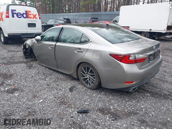 2018 Lexus ES with VIN 58ABK1GG0JU089840, listed as a IAAI auction lot 41900167 with 94,484 mi miles. Bid and sale history available at carsss.com. Image 3.