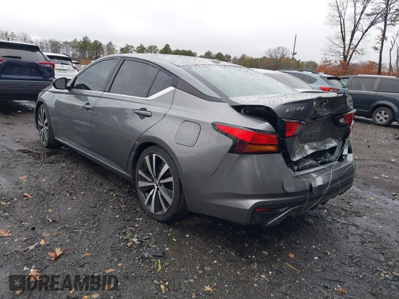 2020 Nissan Altima 2.5 SR with VIN 1N4BL4CV6LC259910, listed as a IAAI auction lot 40876729 with 68,363 mi miles. Bid and sale history available at carsss.com. Image 3.