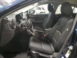 2016 Mazda 3 i Touring z VIN JM1BM1V73G1348484, wystawiony jako Copart lot #60684625 z przebiegiem 58 770 mil mil oraz Szkoda całkowita • Salvage title. Historia ofert i sprzedaży dostępna na DreamBid. Obrazek 7.