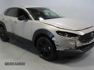 2024 Mazda CX-30 S Select Sport z VIN 3MVDMBBM2RM695348, wystawiony jako Copart lot #60928865 z przebiegiem 15 988 mil mil oraz Czysty tytuł • Clean title. Historia ofert i sprzedaży dostępna na DreamBid. Obrazek 1.