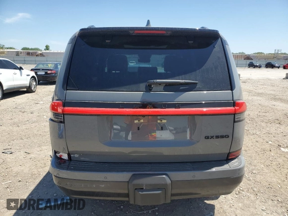 2024 Lexus GX 550 Luxury z VIN JTJVBCDX8R5012211, wystawiony jako Copart lot #56460015 z przebiegiem 14 193 mil mil oraz Szkoda całkowita • Salvage title. Historia ofert i sprzedaży dostępna na DreamBid. Obrazek 6.