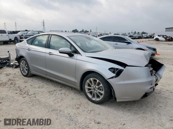 2020 Ford Fusion SE with VIN 3FA6P0LU5LR104854, listed as a Copart auction lot 57172725 with 47,470 mi miles and Salvage title. Bid and sale history available at DreamBid. Image 4.