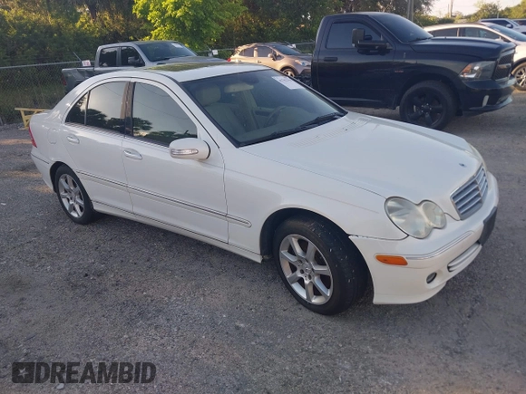 2007 Mercedes-Benz C 280 Luxury with VIN WDBRF54H47A935172, listed as a IAAI auction lot 41702794 with 138,889 mi miles and . Bid and sale history available at DreamBid. Image 1.