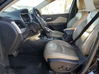 2017 Jeep Cherokee Limited с VIN 1C4PJMDB8HW520857, выставлен на аукционе Copart как лот 53662425 с пробегом 148 297 миль миль и Списание • Salvage title. История ставок и продаж доступна на DreamBid. Изображение 7.