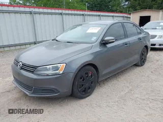 2014 Volkswagen Jetta Sedan SE w/Connectivity/Sunroof PZEV with VIN 3VWD17AJ6EM247300, listed as a IAAI auction lot 42074917 with 170,131 mi miles. Bid and sale history available at carsss.com. Image 6.