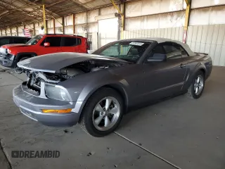 2007 Ford Mustang Deluxe with VIN 1ZVHT84N075365657, listed as a Copart auction lot 57357015 with 140,855 mi miles and Salvage title. Bid and sale history available at DreamBid. Image 1.
