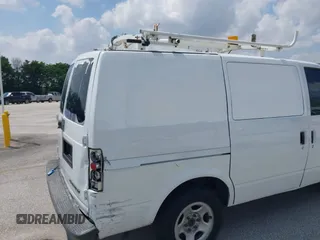 2005 Chevrolet Astro Cargo Van with VIN 1GCDM19X95B119446, listed as a IAAI auction lot 41944389 with 299,762 mi miles. Bid and sale history available at carsss.com. Image 12.