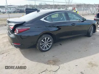 2020 Lexus ES 350 с VIN 58ADZ1B15LU069268, выставлен на аукционе IAAI как лот 41747039 с пробегом 143 025 миль миль и . История ставок и продаж доступна на DreamBid. Изображение 4.