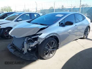 2024 Toyota Prius LE z VIN JTDACAAU0R3034244, wystawiony jako IAAI lot #42312682 z przebiegiem 4 102 mil mil oraz . Historia ofert i sprzedaży dostępna na DreamBid. Obrazek 18.