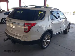 2013 Ford Explorer XLT z VIN 1FM5K7D81DGA93578, wystawiony jako IAAI lot #42380060 z przebiegiem 252 399 mil mil oraz . Historia ofert i sprzedaży dostępna na DreamBid. Obrazek 4.