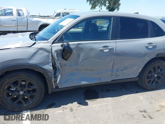 2024 Honda HR-V Sport with VIN 3CZRZ1H51RM758338, listed as a IAAI auction lot 42373837 with 13,953 mi miles and . Bid and sale history available at DreamBid. Image 6.