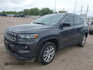 2024 Jeep Compass Latitude Lux с VIN 3C4NJDFN0RT164250, выставлен на аукционе IAAI как лот 42131071 с пробегом 1 493 миль миль и . История ставок и продаж доступна на DreamBid. Изображение 17.