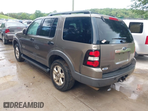 2006 Ford Explorer XLT с VIN 1FMEU73E26UA99282, выставлен на аукционе IAAI как лот 42256777 с пробегом 191 640 миль миль и . История ставок и продаж доступна на DreamBid. Изображение 3.