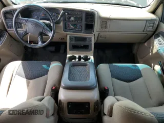 2004 Chevrolet Avalanche Z71 with VIN 3GNEK12T84G140481, listed as a Copart auction lot 54123735 with 177,776 mi miles and Salvage Title. Bid and sale history available at carsss.com. Image 8.