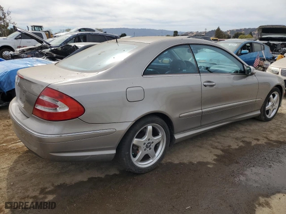2004 Mercedes-Benz CLK-Class 5.0L with VIN WDBTJ75J64F083231, listed as a Copart auction lot 75283814 with 149,309 mi miles and Clean Title. Bid and sale history available at carsss.com. Image 3.