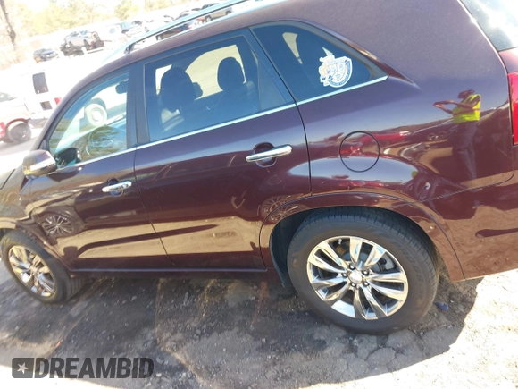 2013 Kia Sorento SX with VIN 5XYKW4A28DG356596, listed as a IAAI auction lot 41815249 with 160,969 mi miles. Bid and sale history available at carsss.com. Image 14.