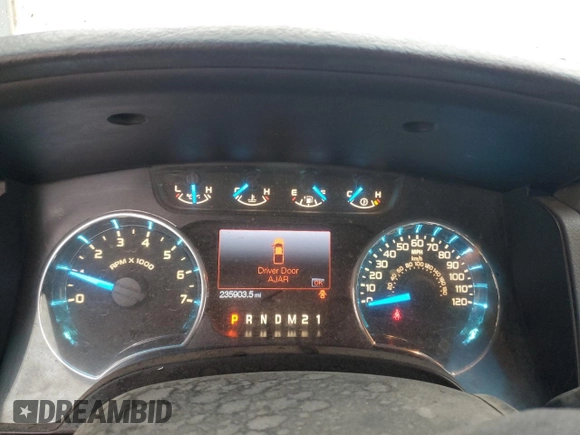 2014 Ford F-150 XL with VIN 1FTFX1EF2EFC92988, listed as a Copart auction lot 44261055 with 235,903 mi miles and Salvage title. Bid and sale history available at DreamBid. Image 9.