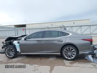 2022 Lexus LS with VIN JTHD51FF5N5015672, listed as a IAAI auction lot 41286408 with 30,047 mi miles. Bid and sale history available at carsss.com. Image 15.