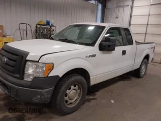 2010 Ford F-150 XL with VIN 1FTFX1EV3AKE35133, listed as a IAAI auction lot 41388457 with 275,660 mi miles and . Bid and sale history available at DreamBid. Image 2.