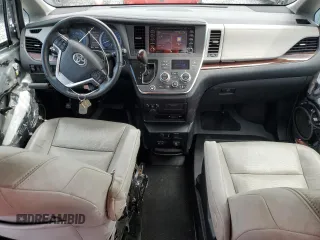2019 Toyota Sienna XLE Auto Access Seat z VIN 5TDYZ3DC0KS980179, wystawiony jako Copart lot #61533395 z przebiegiem 32 996 mil mil oraz Szkoda całkowita • Salvage title. Historia ofert i sprzedaży dostępna na DreamBid. Obrazek 8.