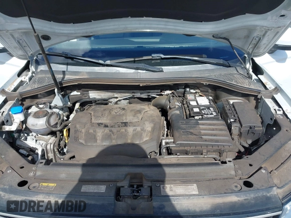 2018 Volkswagen Tiguan SEL z VIN 3VV3B7AX7JM126402, wystawiony jako IAAI lot #42046690 z przebiegiem 54 790 mil mil oraz . Historia ofert i sprzedaży dostępna na DreamBid. Obrazek 10.