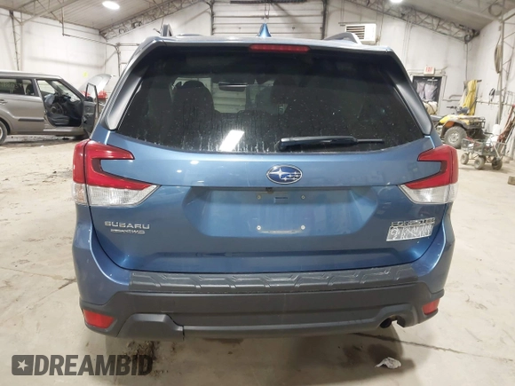 2020 Subaru Forester Premium with VIN JF2SKAJC6LH516615, listed as a IAAI auction lot 41873198 with 33,726 mi miles. Bid and sale history available at carsss.com. Image 16.