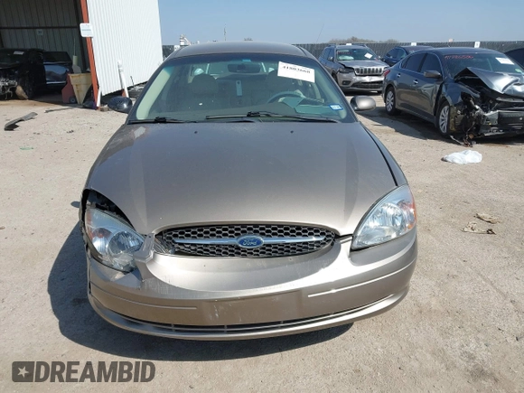 2002 Ford Taurus SES Standard with VIN 1FAFP55U52A156214, listed as a IAAI auction lot 41803668 with 31,693 mi miles. Bid and sale history available at carsss.com. Image 12.