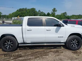 2019 Ram 1500 Big Horn with VIN 1C6SRFFT4KN649669, listed as a IAAI auction lot 42260131 with 85,009 mi miles and . Bid and sale history available at DreamBid. Image 13.
