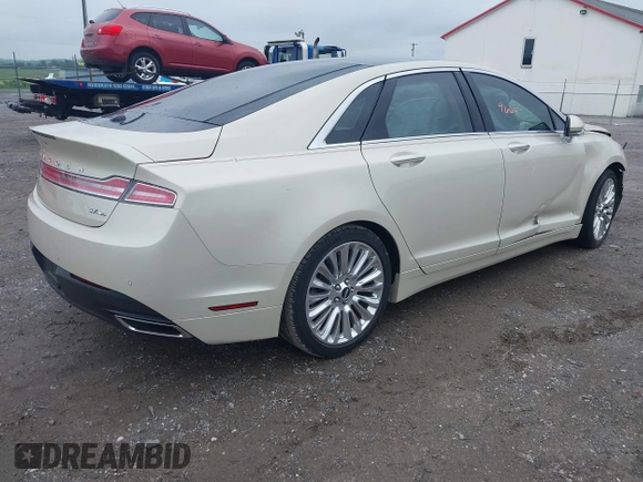 2015 Lincoln MKZ with VIN 3LN6L2JK9FR622100, listed as a IAAI auction lot 42269664 with 52,287 mi miles and . Bid and sale history available at DreamBid. Image 4.