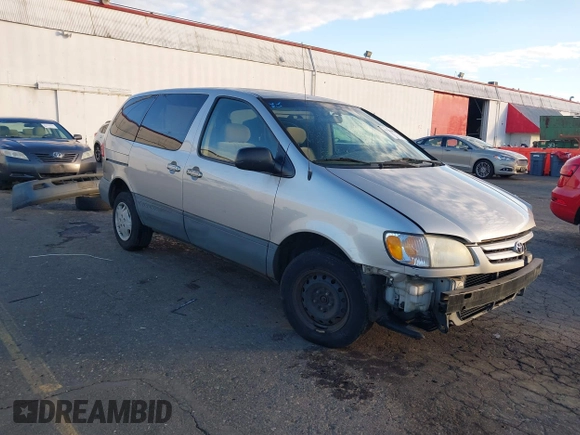 2001 Toyota Sienna CE with VIN 4T3ZF19C31U370820, listed as a IAAI auction lot 41244099 with 166,674 mi miles. Bid and sale history available at carsss.com. Image 1.