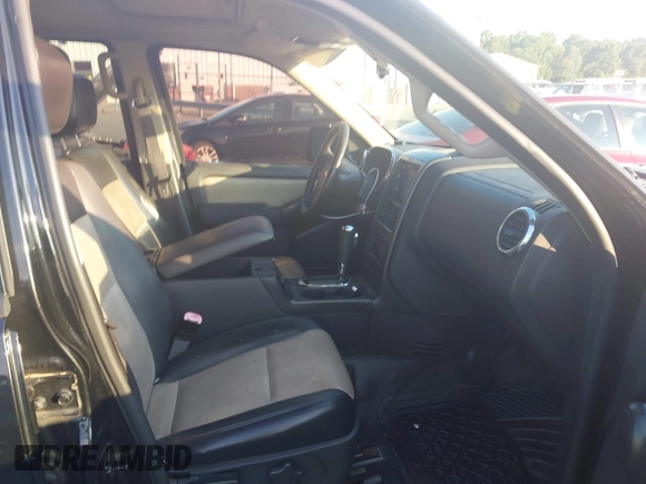 2007 Ford Explorer Sport Trac Limited с VIN 1FMEU53K17UA04450, выставлен на аукционе IAAI как лот 42629785 с пробегом 220 262 миль миль и . История ставок и продаж доступна на DreamBid. Изображение 5.