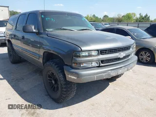 2000 Chevrolet Suburban LS with VIN 3GNEC16T2YG104878, listed as a IAAI auction lot 40464441 with 233,868 mi miles and . Bid and sale history available at DreamBid. Image 1.