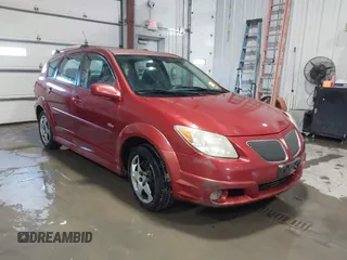 2006 Pontiac Vibe with VIN 5Y2SL65846Z409883, listed as a IAAI auction lot 41585658 with 299,999 mi miles. Bid and sale history available at carsss.com. Image 1.