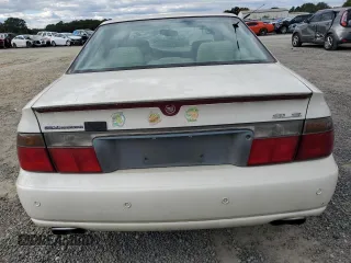 2002 Cadillac Seville Luxury SLS z VIN 1G6KS54Y42U263557, wystawiony jako Copart lot #76303424 z przebiegiem 164 707 mil mil oraz Szkoda całkowita • Salvage title. Historia ofert i sprzedaży dostępna na DreamBid. Obrazek 6.