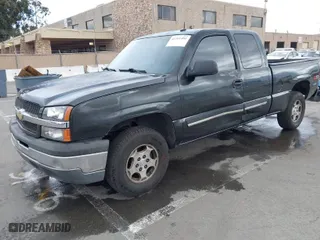2003 Chevrolet Silverado 1500 LS with VIN 1GCEK19TX3E107860, listed as a IAAI auction lot 41461401 with 379,055 mi miles. Bid and sale history available at carsss.com. Image 2.