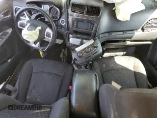 2019 Dodge Journey SE z VIN 3C4PDCBB5KT861344, wystawiony jako Copart lot #59275015 z przebiegiem Nie podano mil oraz Szkoda całkowita • Salvage title. Historia ofert i sprzedaży dostępna na DreamBid. Obrazek 8.