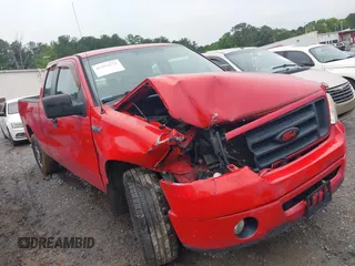 2008 Ford F-150 STX z VIN 1FTRX12W68FC03820, wystawiony jako IAAI lot #42352271 z przebiegiem 231 190 mil mil oraz . Historia ofert i sprzedaży dostępna na DreamBid. Obrazek 1.