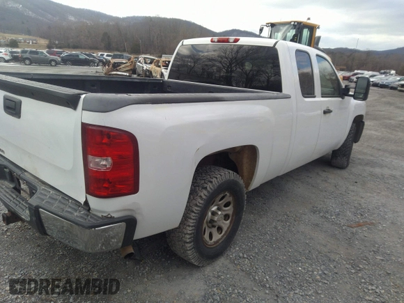 2010 Chevrolet Silverado 1500 with VIN 1GCSKPE31AZ229573, listed as a IAAI auction lot 41203758 with 128,175 mi miles and . Bid and sale history available at DreamBid. Image 4.
