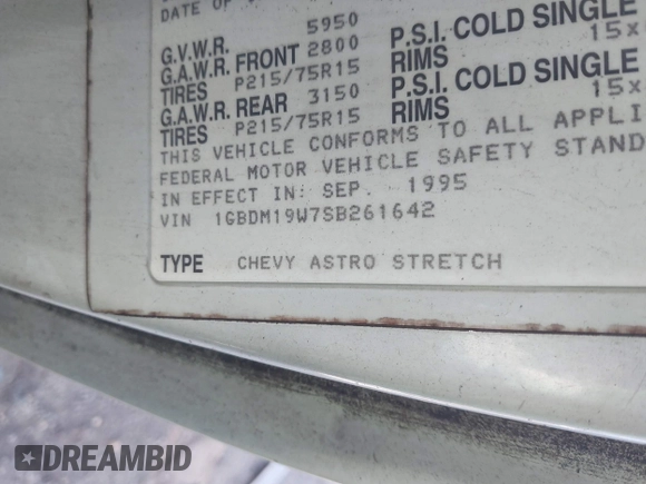 1995 Chevrolet Astro Cargo Van with VIN 1GBDM19W7SB261642, listed as a IAAI auction lot 38993802 with 137,524 mi miles. Bid and sale history available at carsss.com. Image 9.