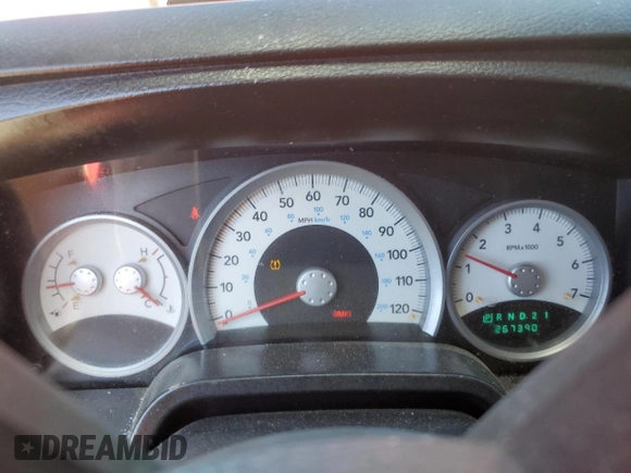 2008 Dodge Dakota SLT with VIN 1D7HE48K88S527114, listed as a Copart auction lot 57357515 with 267,390 mi miles and Salvage title. Bid and sale history available at DreamBid. Image 9.